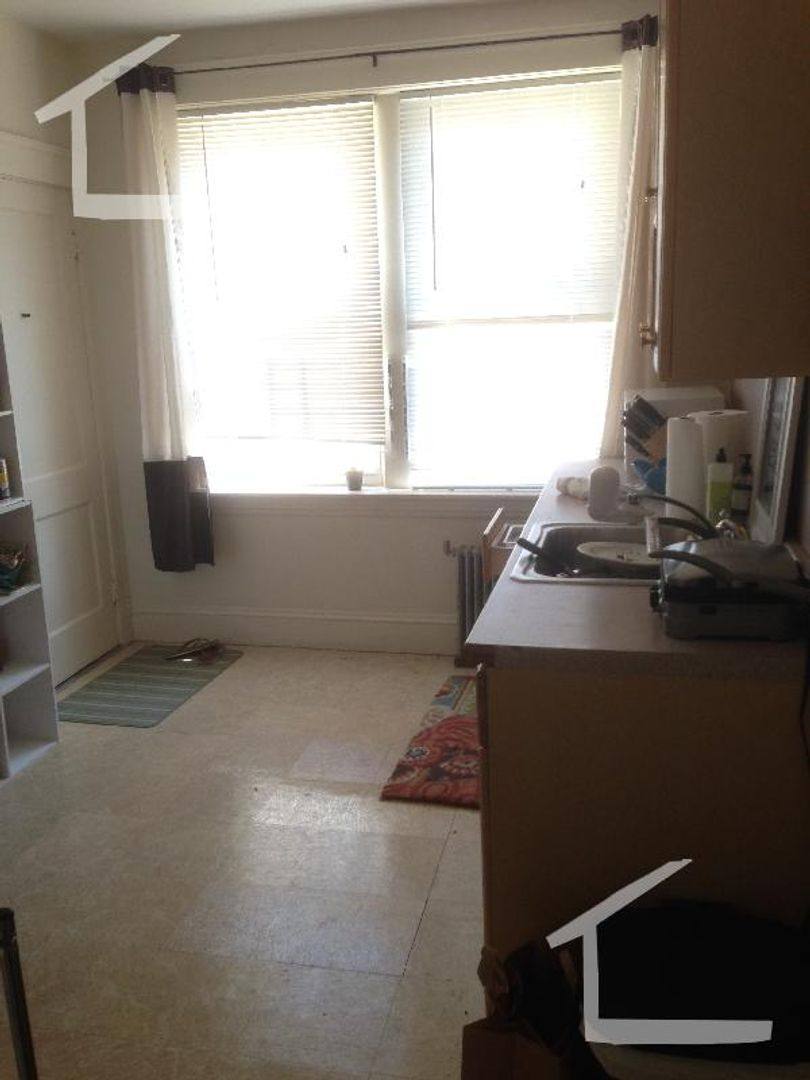 Apartment for rent at 237 Freeman St #6, Brookline, MA 02446
