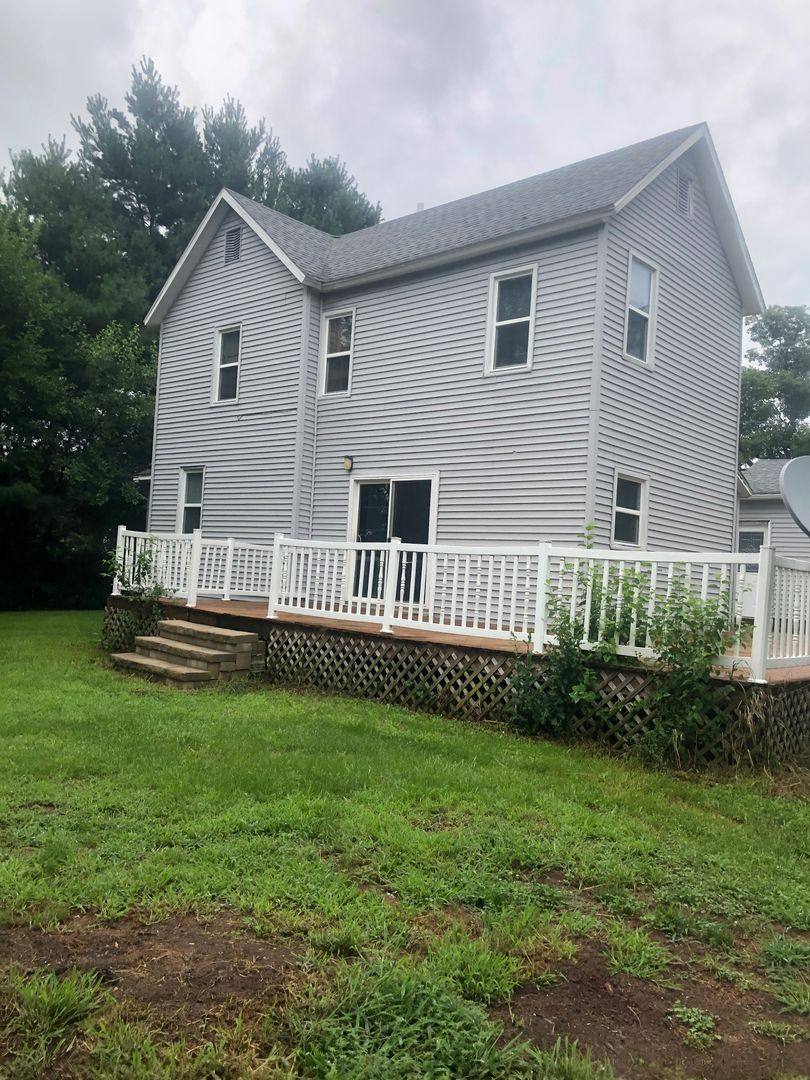 House for rent at 4478 Mechanicsburg Rd, Springfield, IL 62712
