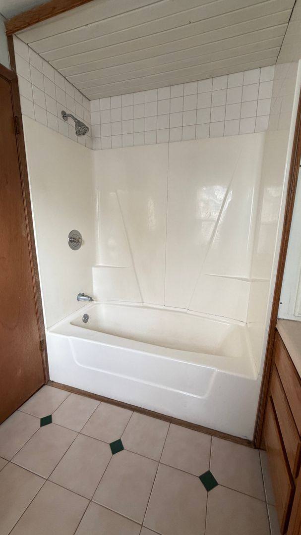 House for rent at 4478 Mechanicsburg Rd, Springfield, IL 62712