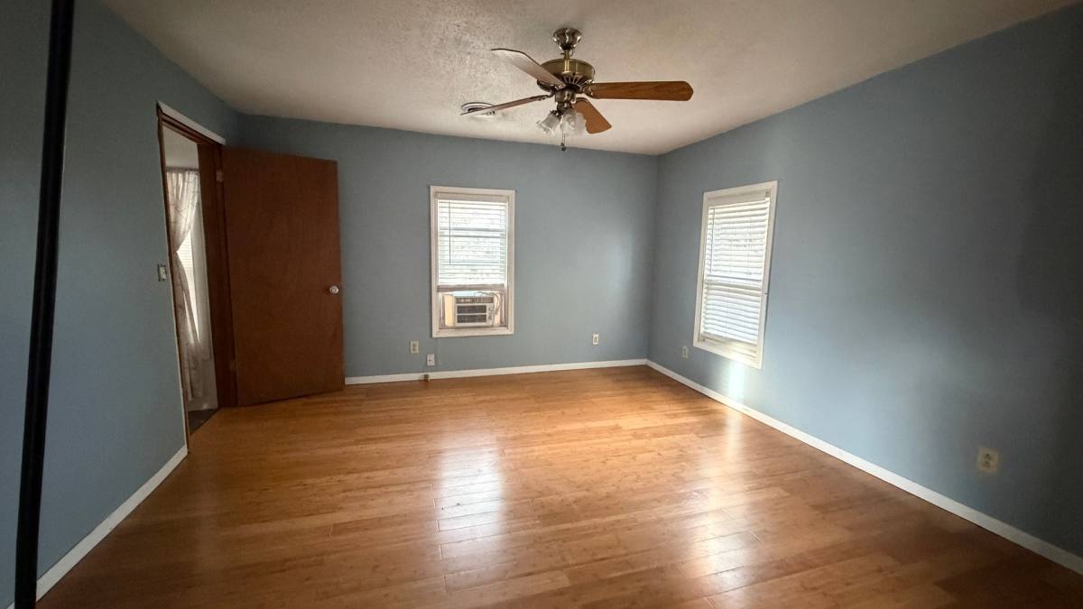 House for rent at 4478 Mechanicsburg Rd, Springfield, IL 62712
