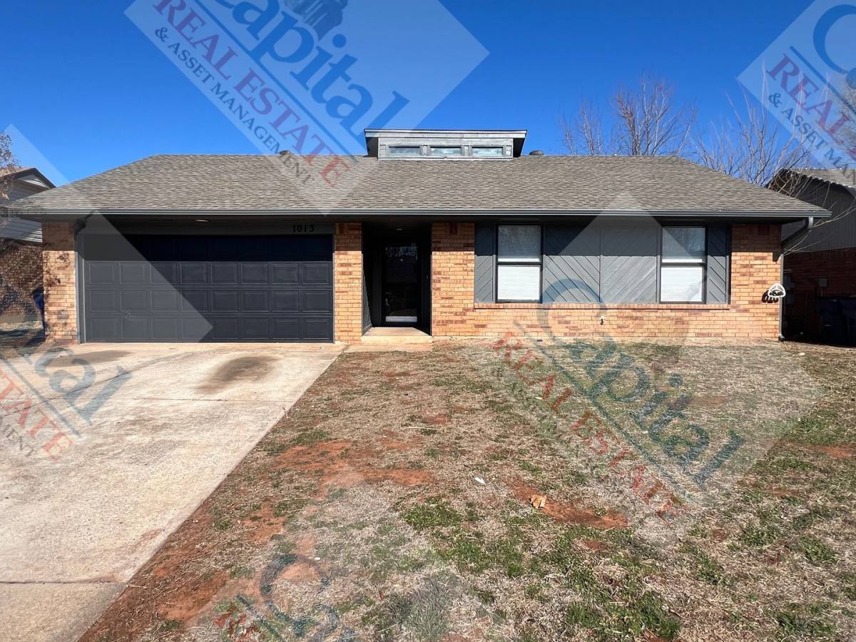 House for rent at 1013 W Gladys Way, Mustang, OK 73064