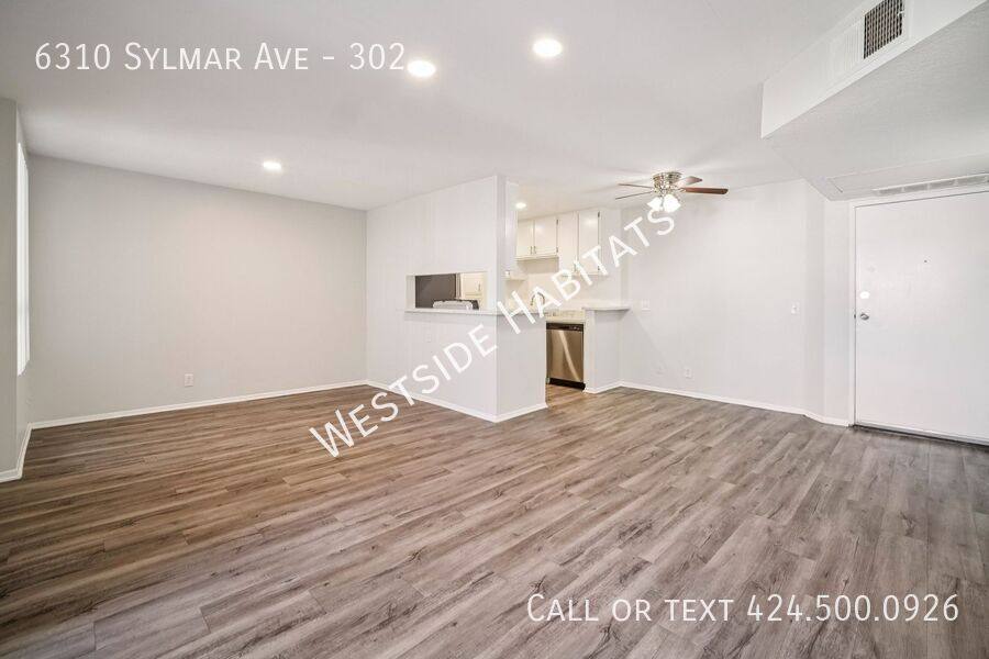 Apartment for rent at 6310 Sylmar Ave #302, Van Nuys, CA 91401