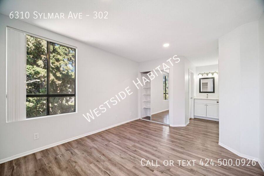 Apartment for rent at 6310 Sylmar Ave #302, Van Nuys, CA 91401