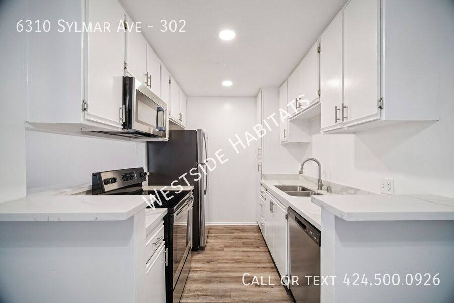 Apartment for rent at 6310 Sylmar Ave #302, Van Nuys, CA 91401