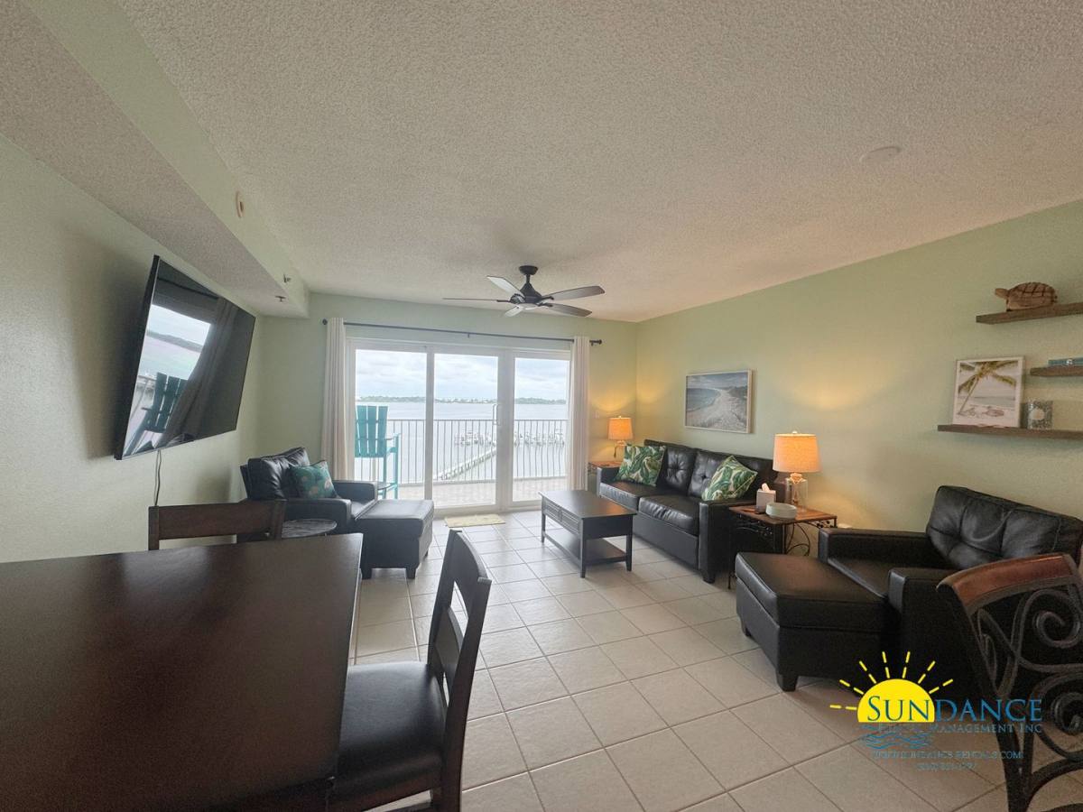 Condo for rent at 1365 W Highway 98, Mary Esther, FL 32569