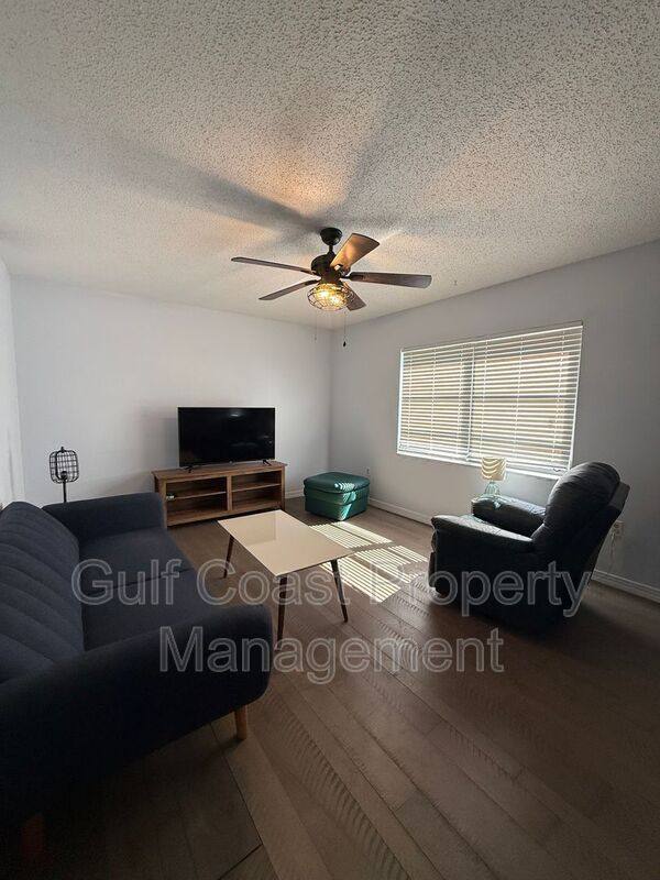 Apartment for rent at 40 1st Ave #BOTTOM, Englewood, FL 34223