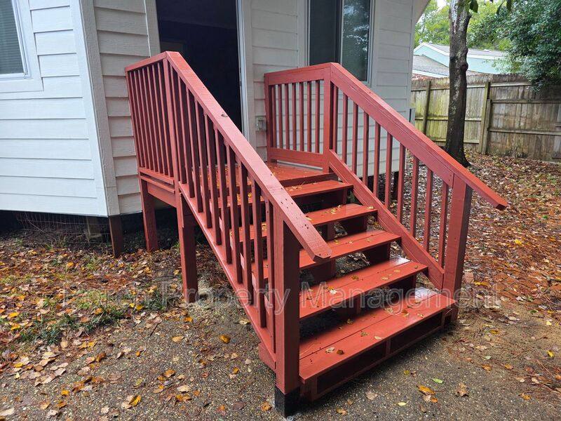 House for rent at 303 Shoreline Dr, Gulf Breeze, FL 32561
