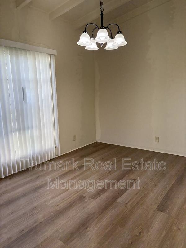 Apartment for rent at 1037 E Glenoaks Blvd #D, Glendale, CA 91202