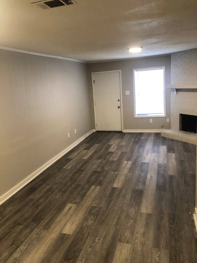 Apartment for rent at 450 Lake Hill Dr, Vicksburg, MS 39180
