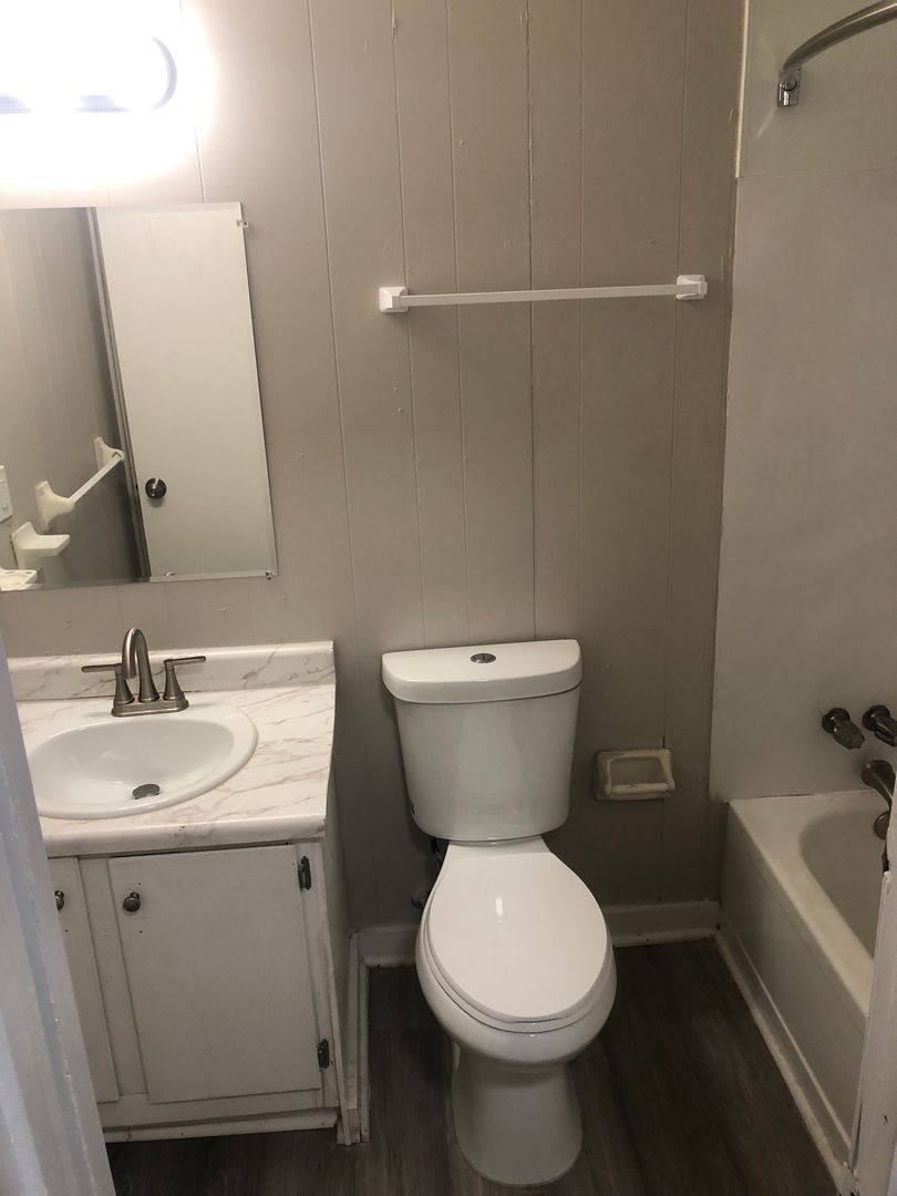 Apartment for rent at 450 Lake Hill Dr, Vicksburg, MS 39180