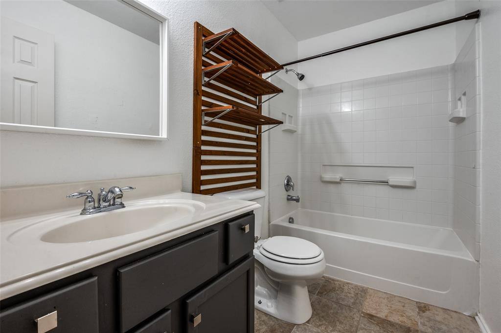 Apartment for rent at 5904 Mariposa Dr, McKinney, TX 75070