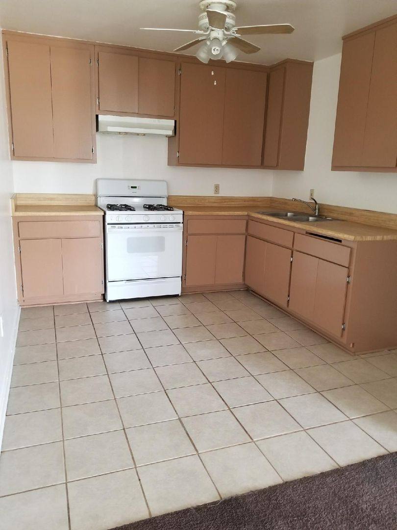 Apartment for rent at 25380 Park Ave, Loma Linda, CA 92354