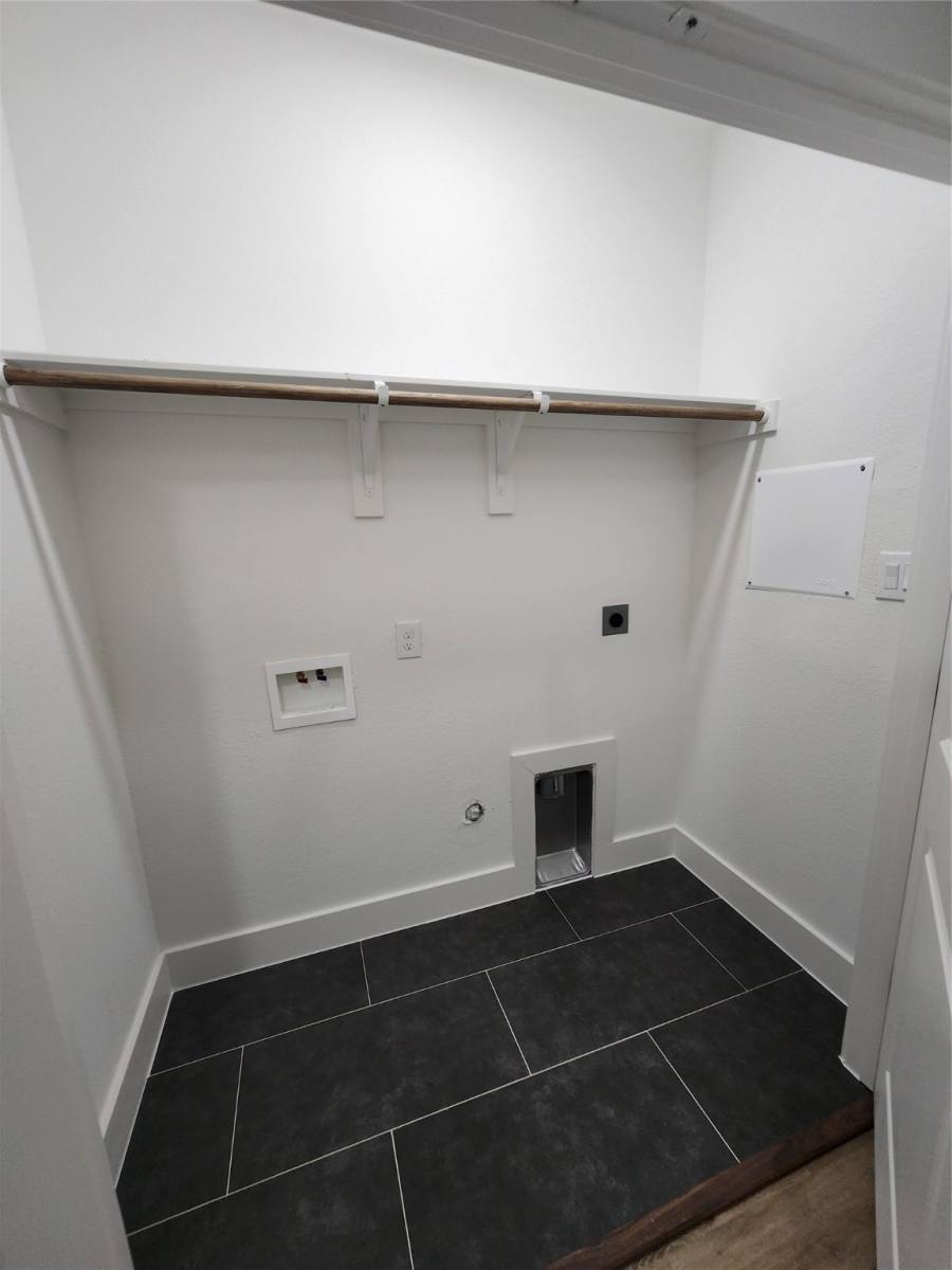 Townhouse for rent at 650 Everett St #650B, Conroe, TX 77301