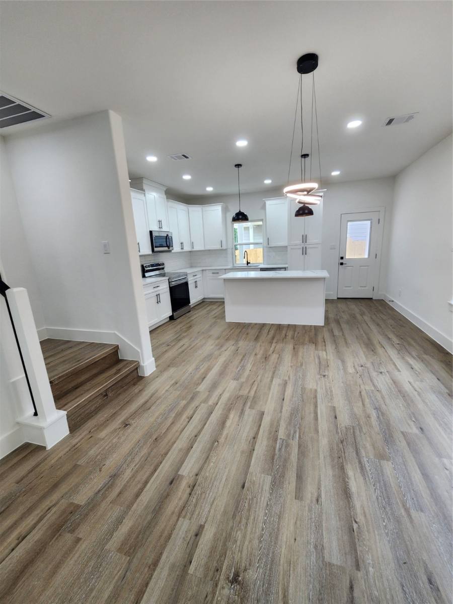 Townhouse for rent at 650 Everett St #650B, Conroe, TX 77301