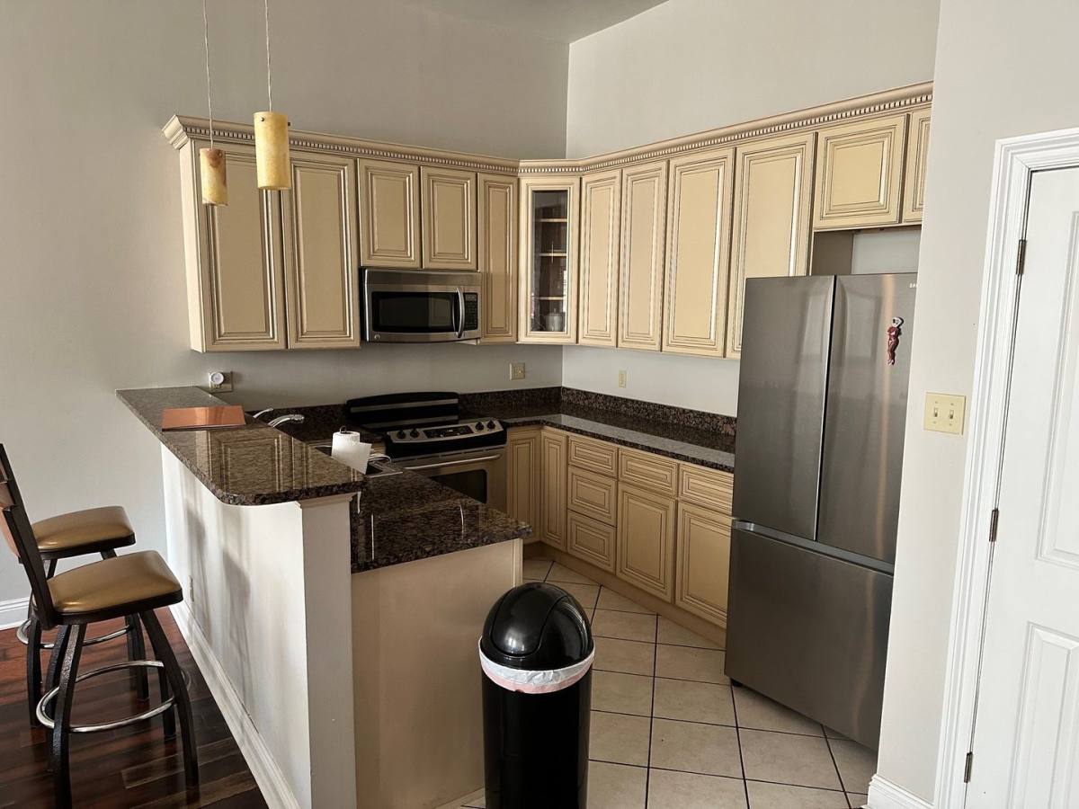 Apartment for rent at 1025 Bienville St, New Orleans, LA 70112