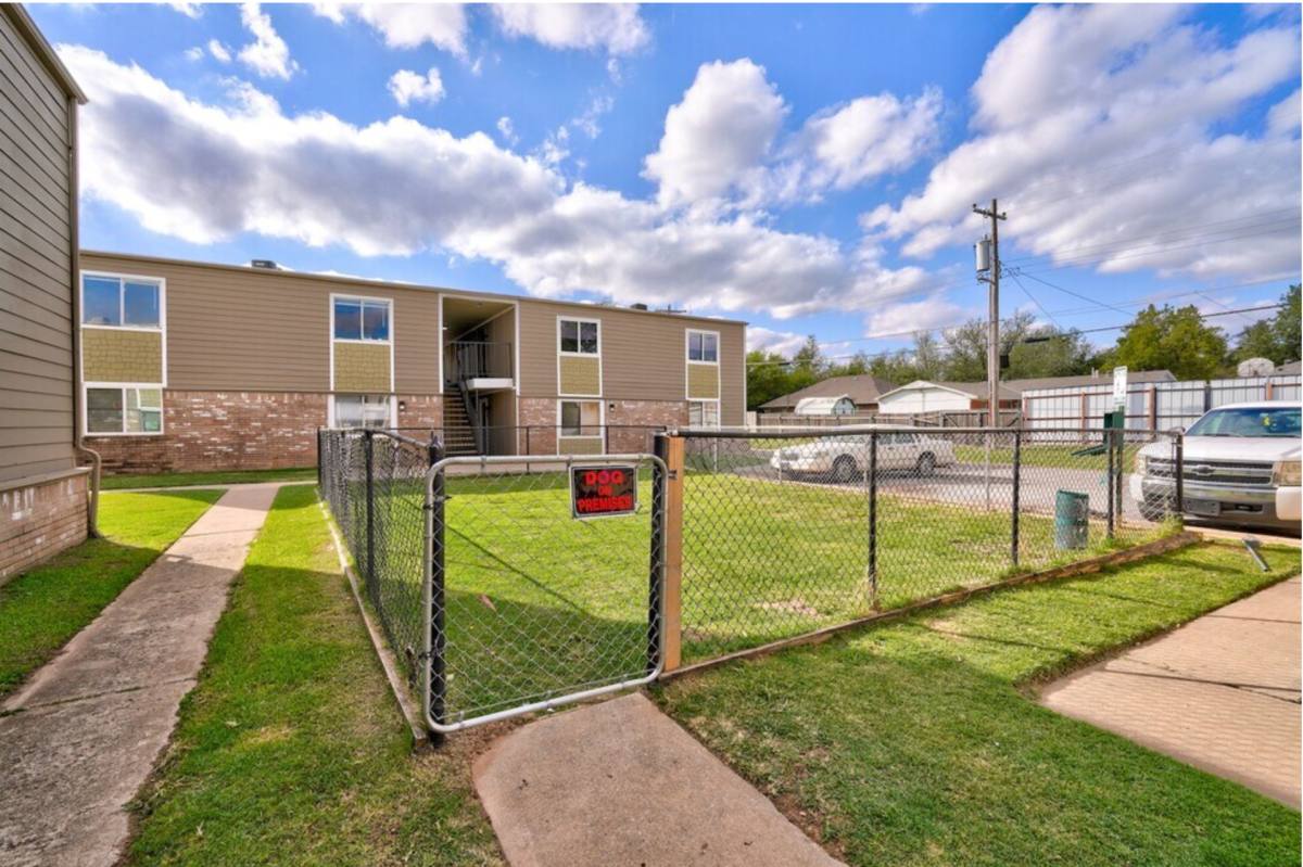 Apartment for rent at 7201 Melrose Lane, Oklahoma City, OK 73127