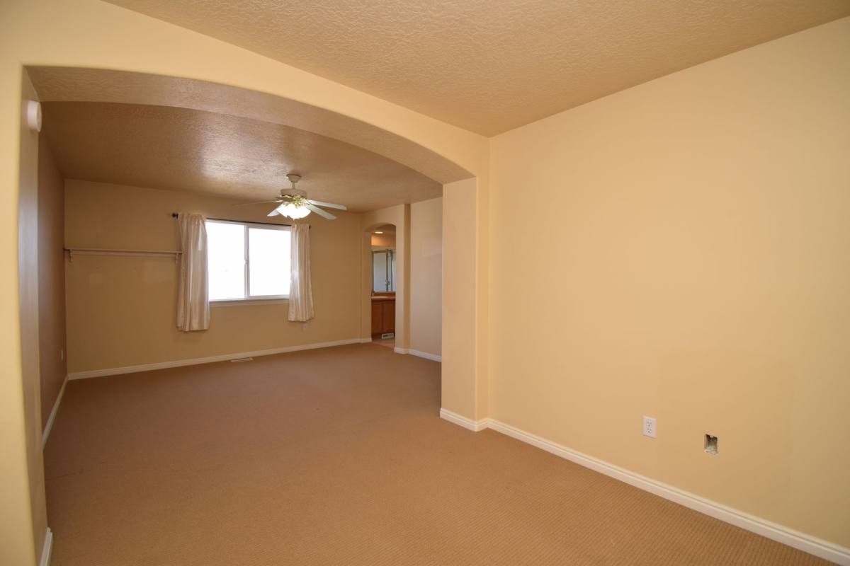 House for rent at 4024 S Mountain Moon Dr, Saratoga Springs, UT 84045