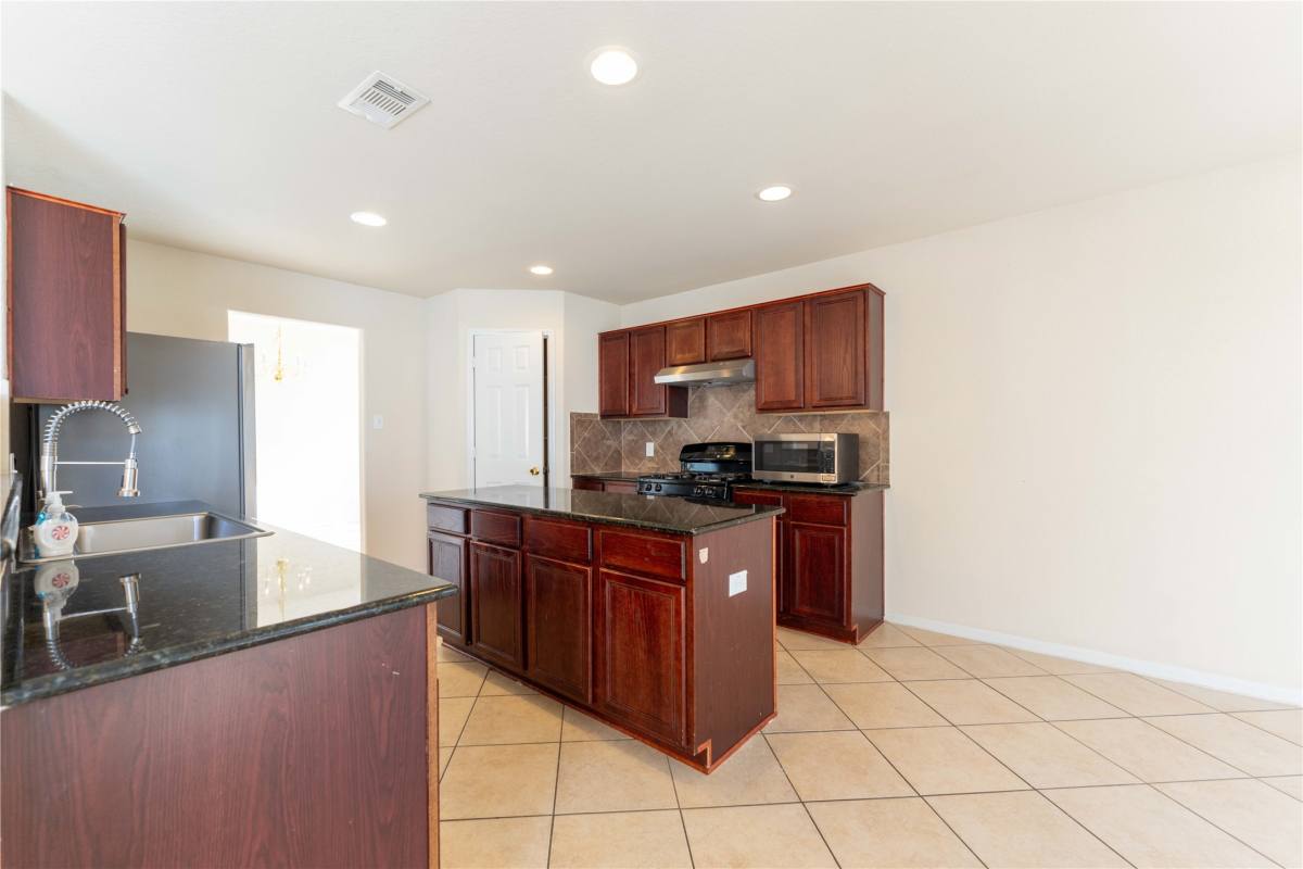 Apartment for rent at 2923 Granite Vale Rd, Houston, TX 77084