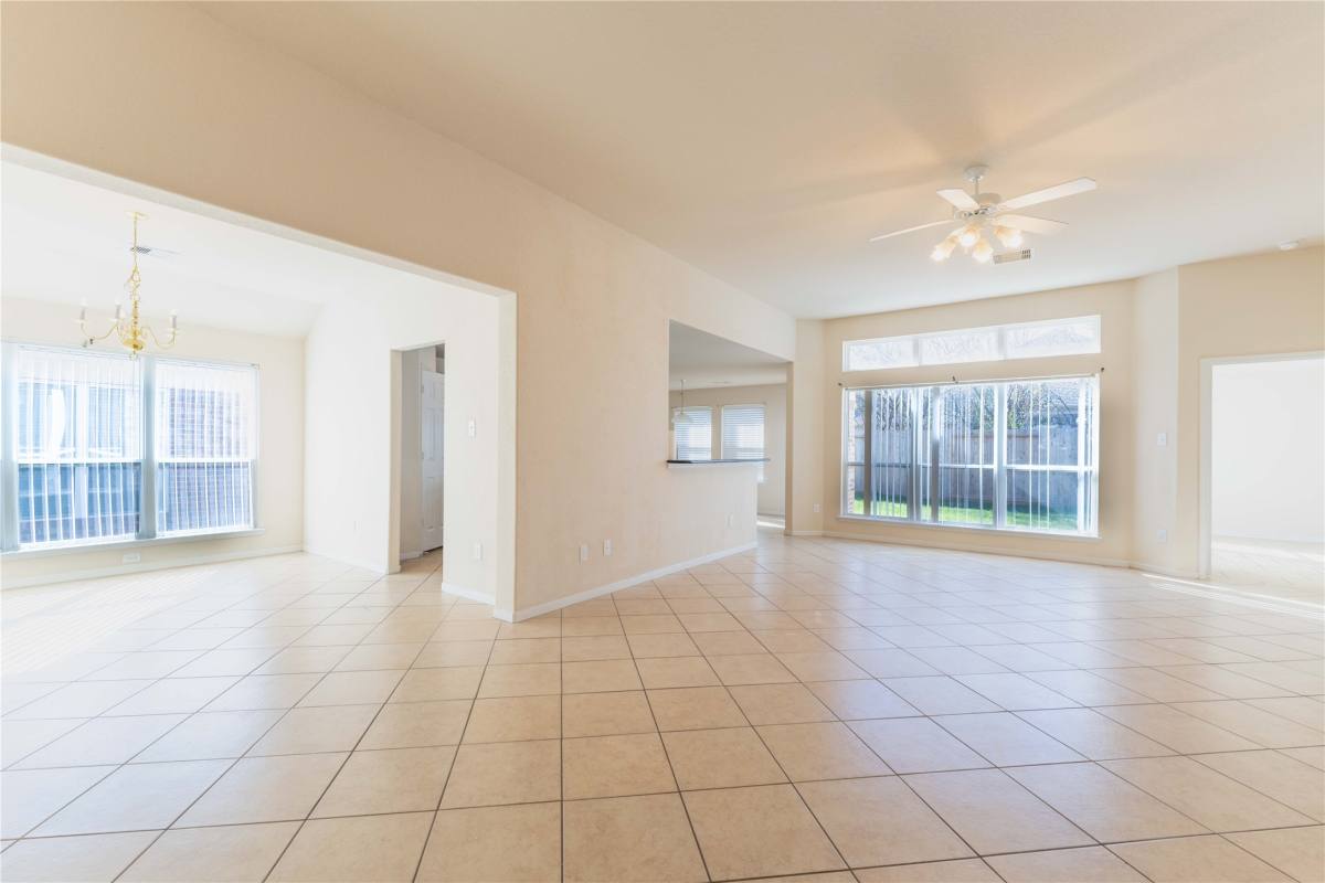 Apartment for rent at 2923 Granite Vale Rd, Houston, TX 77084
