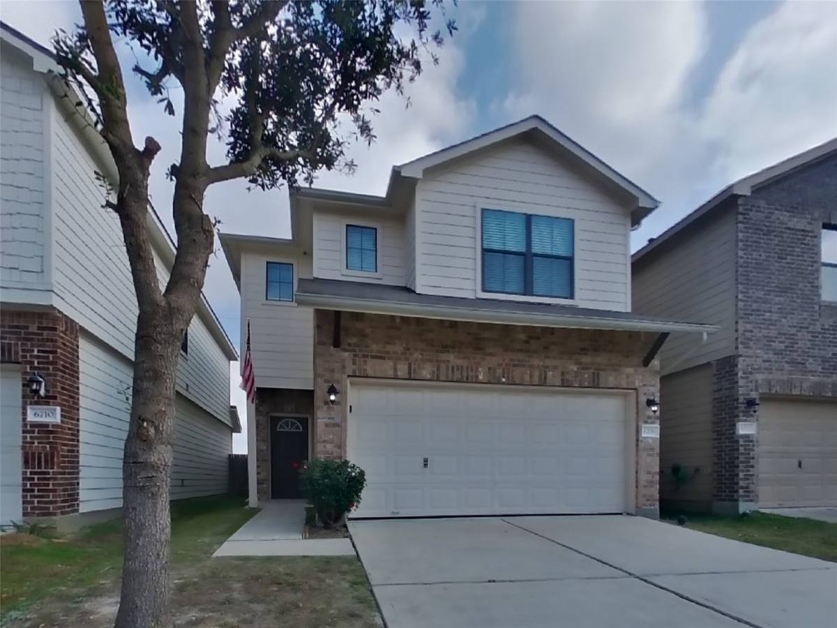 Apartment for rent at 6706 Honey Harvest Lane, Houston, TX 77084
