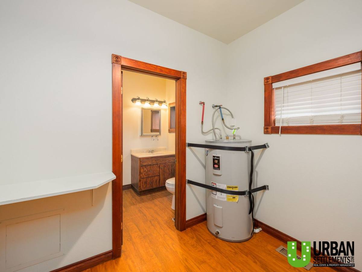 Townhouse for rent at 1511 W Gardner Ave, Spokane, WA 99201