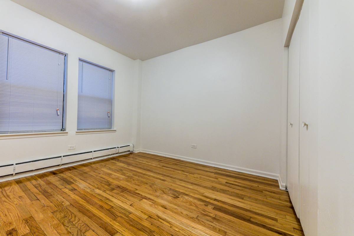 Apartment for rent at 5040-42 W Quincy St, Chicago, IL 60644