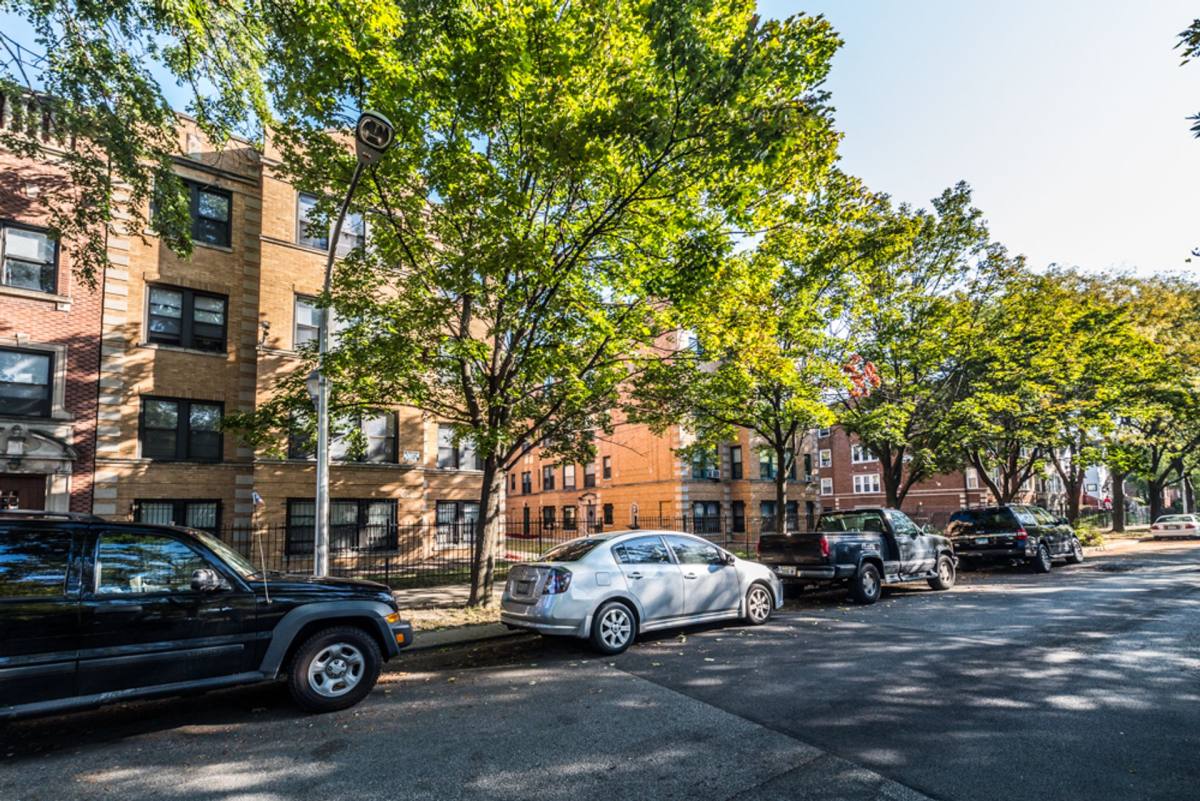 Apartment for rent at 5040-42 W Quincy St, Chicago, IL 60644