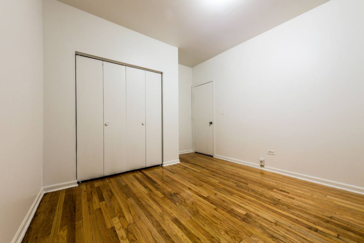 Apartment for rent at 5040-42 W Quincy St, Chicago, IL 60644