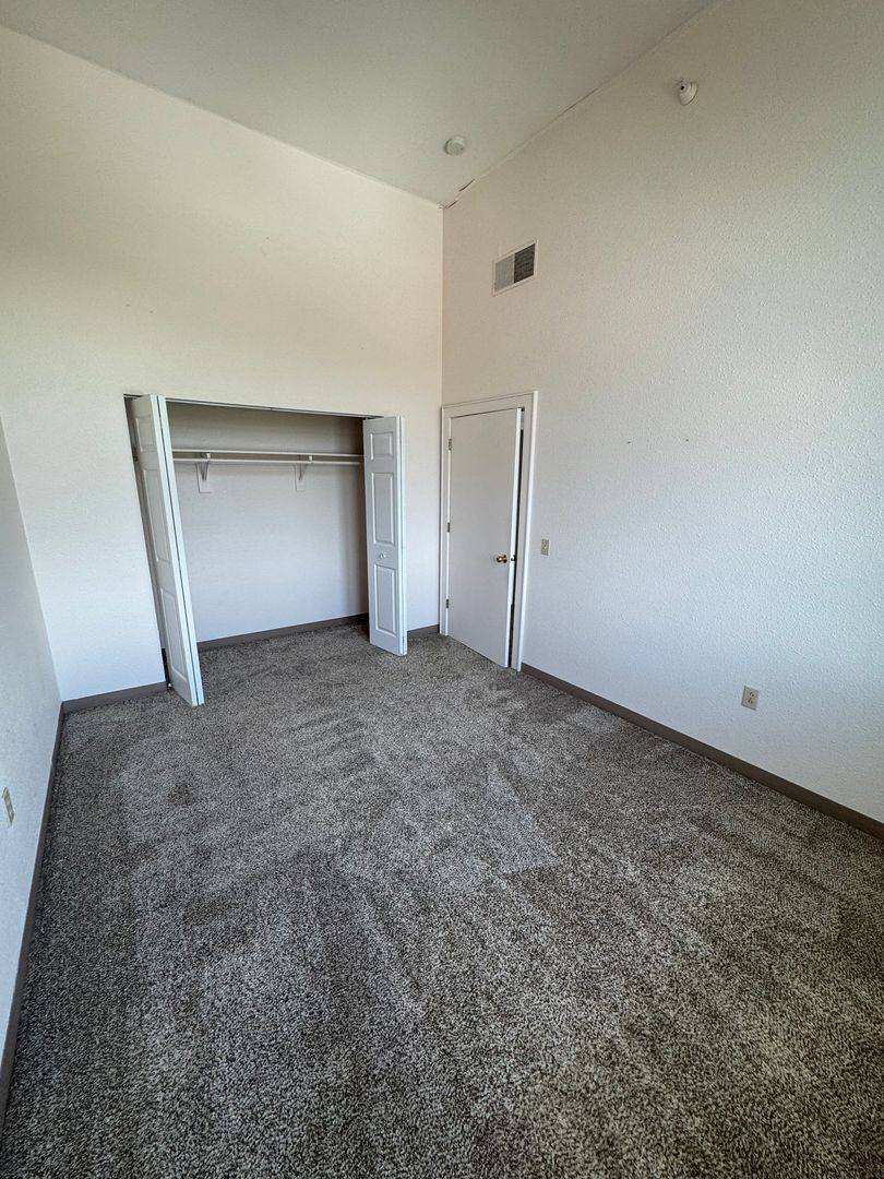 Apartment for rent at 530 Maiden St, Mineral Point, WI 53565