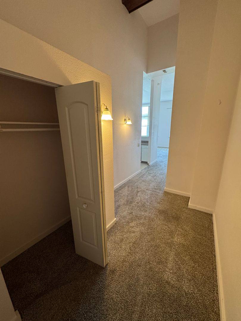 Apartment for rent at 530 Maiden St, Mineral Point, WI 53565