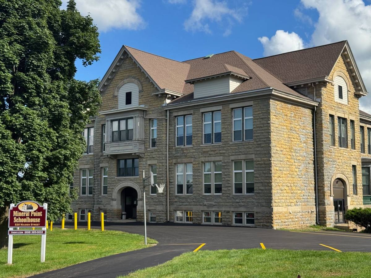 Apartment for rent at 530 Maiden St, Mineral Point, WI 53565