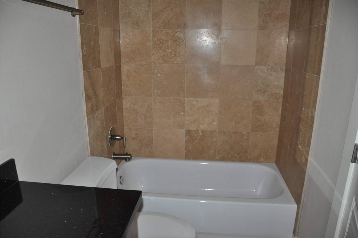 Apartment for rent at 510 Lovett Blvd #201, Houston, TX 77006