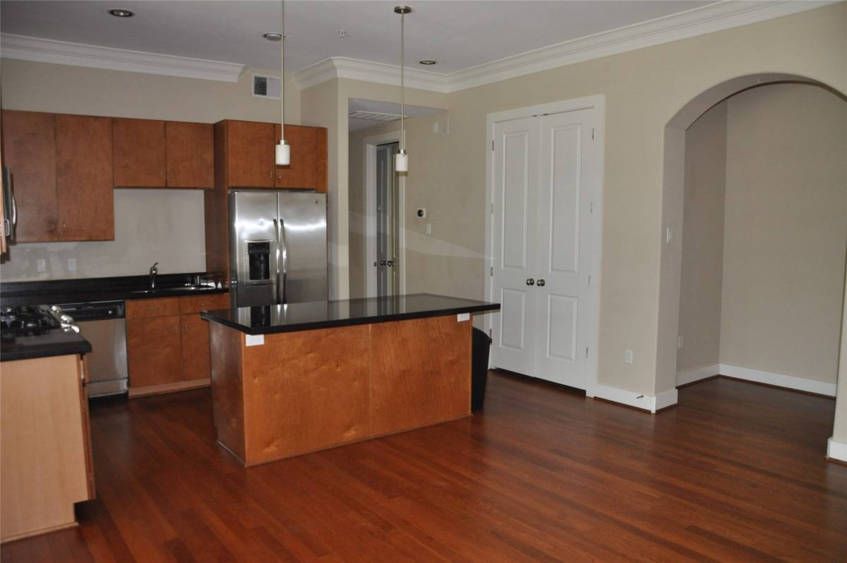 Apartment for rent at 510 Lovett Blvd #201, Houston, TX 77006