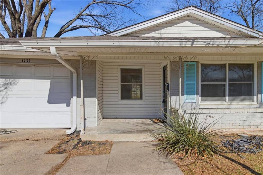 Apartment for rent at 3131 Longmeade Dr, Dallas, TX 75234