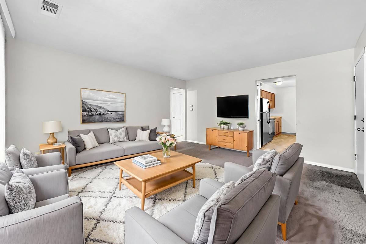 Apartment for rent at 820 12th St, West Des Moines, IA 50265
