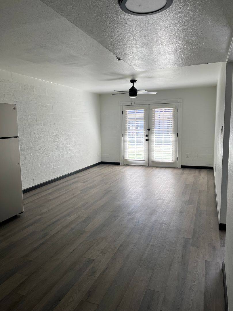 Apartment for rent at 1215 W Roger Rd, Tucson, AZ 85705