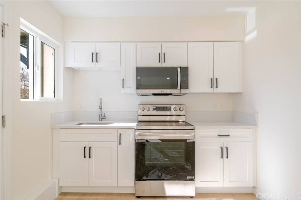 Apartment for rent at 16697 McKeever St, Granada Hills, CA 91344