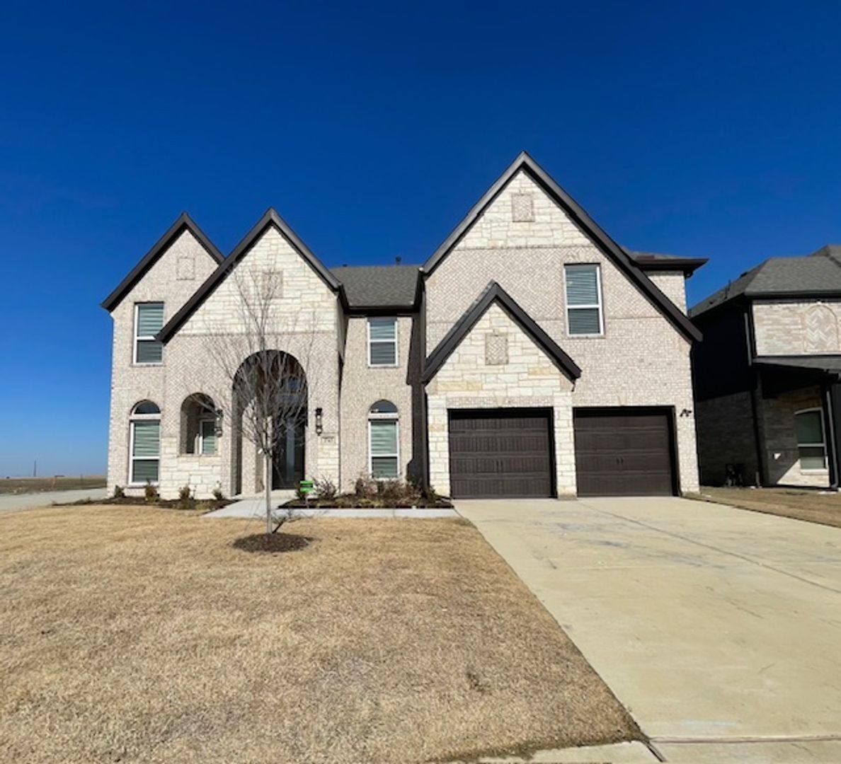 House for rent at 1817 Hidden Creek Dr, Midlothian, TX 76065