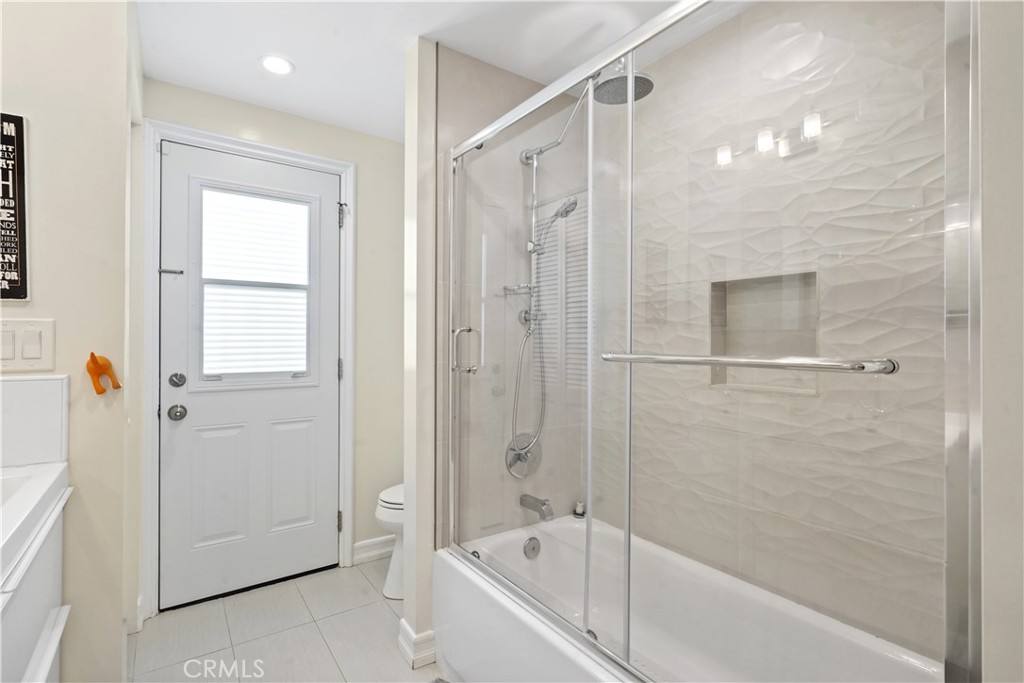 Apartment for rent at 12835 Titian Ave, Granada Hills, CA 91344