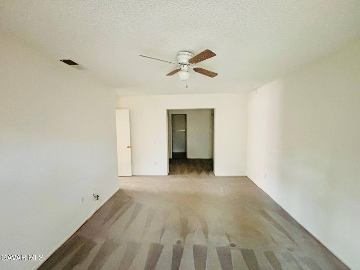Apartment for rent at 3220 Ave S-2, Palmdale, CA 93550