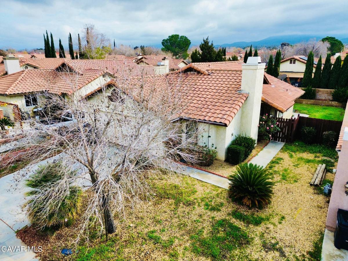 Apartment for rent at 3220 Ave S-2, Palmdale, CA 93550