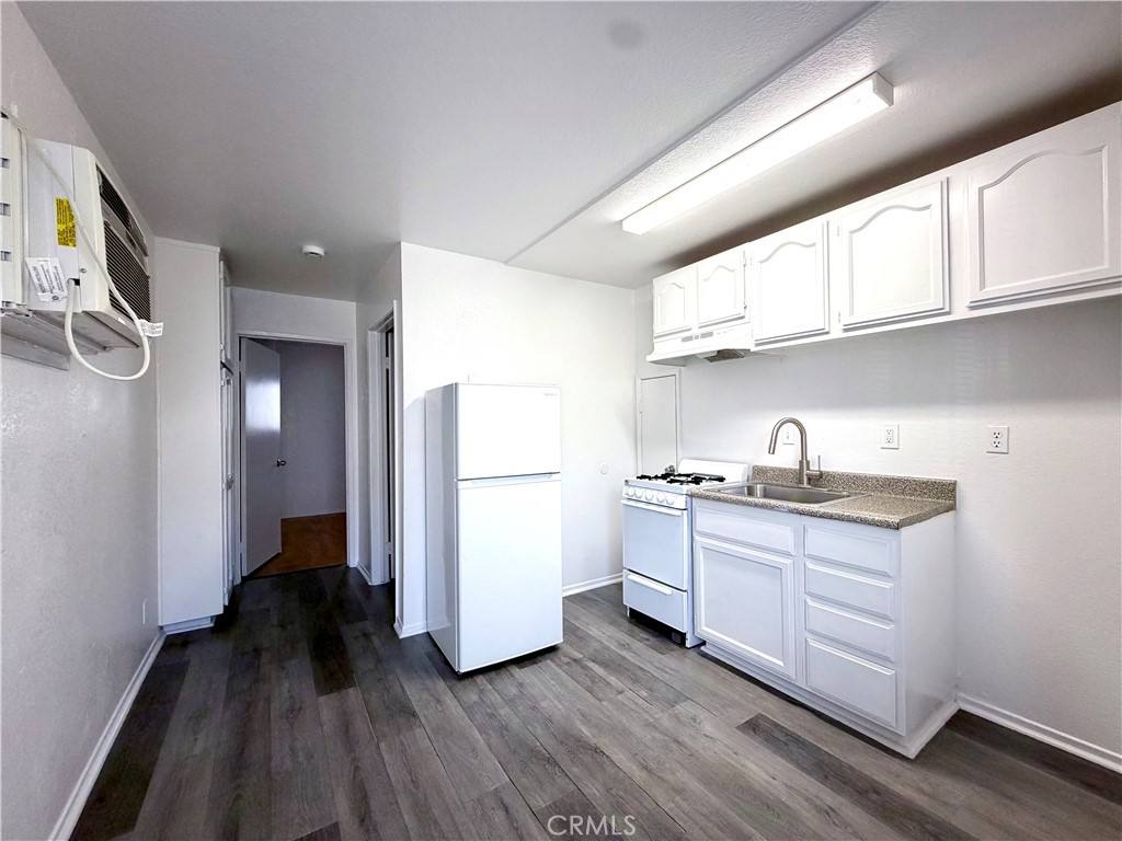 Apartment for rent at 4056 Bemis St #1, Los Angeles, CA 90039