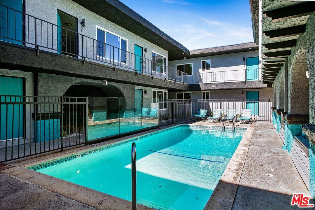 Apartment for rent at 6640 Woodley Ave #104, Van Nuys, CA 91406