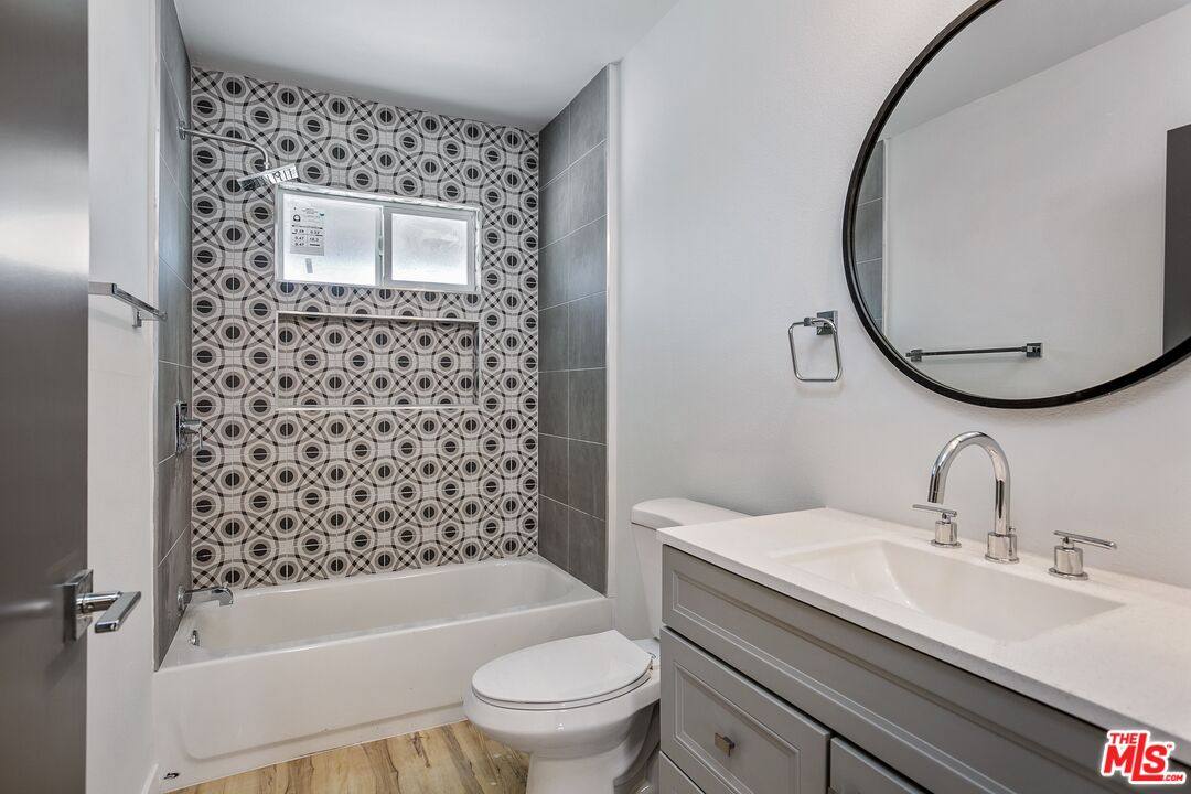 Apartment for rent at 6640 Woodley Ave #104, Van Nuys, CA 91406