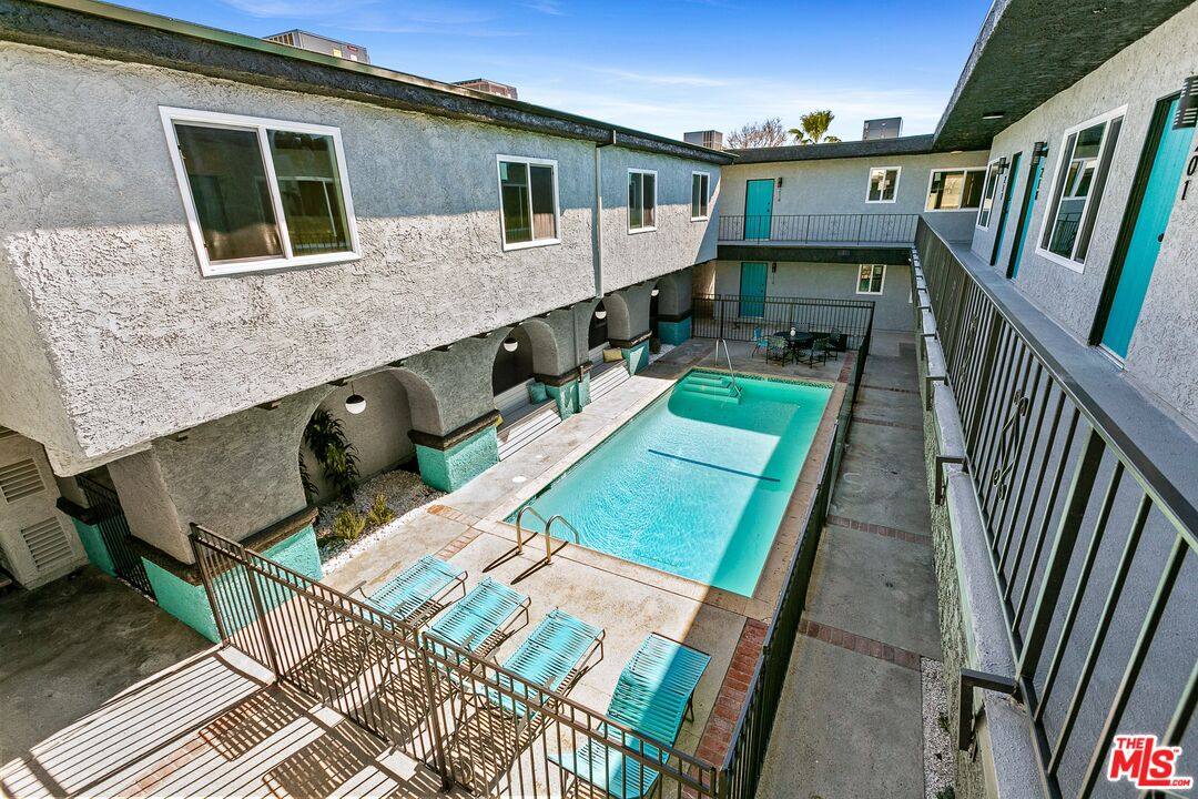 Apartment for rent at 6640 Woodley Ave #104, Van Nuys, CA 91406