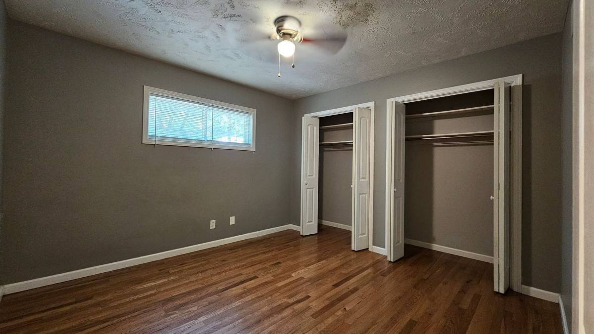 Apartment for rent at 620 S 35th St, Omaha, NE 68105