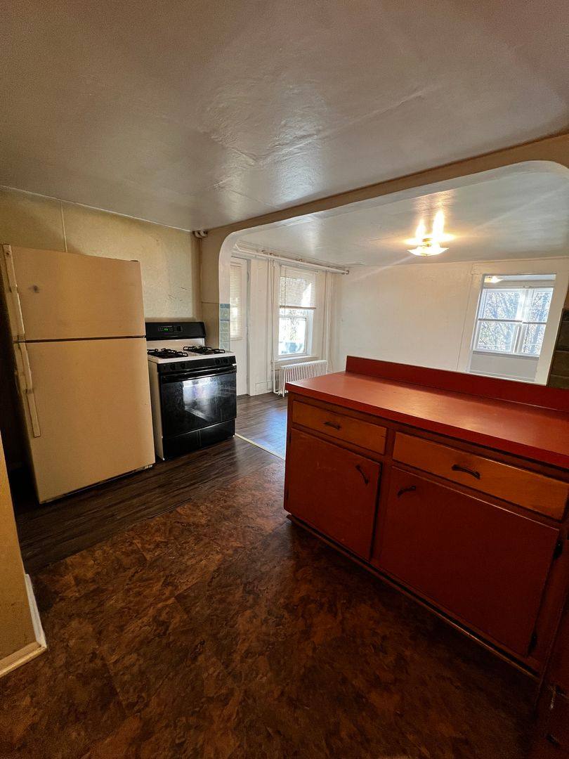 Apartment for rent at 1156-1158 Spruce St, Johnstown, PA 15909