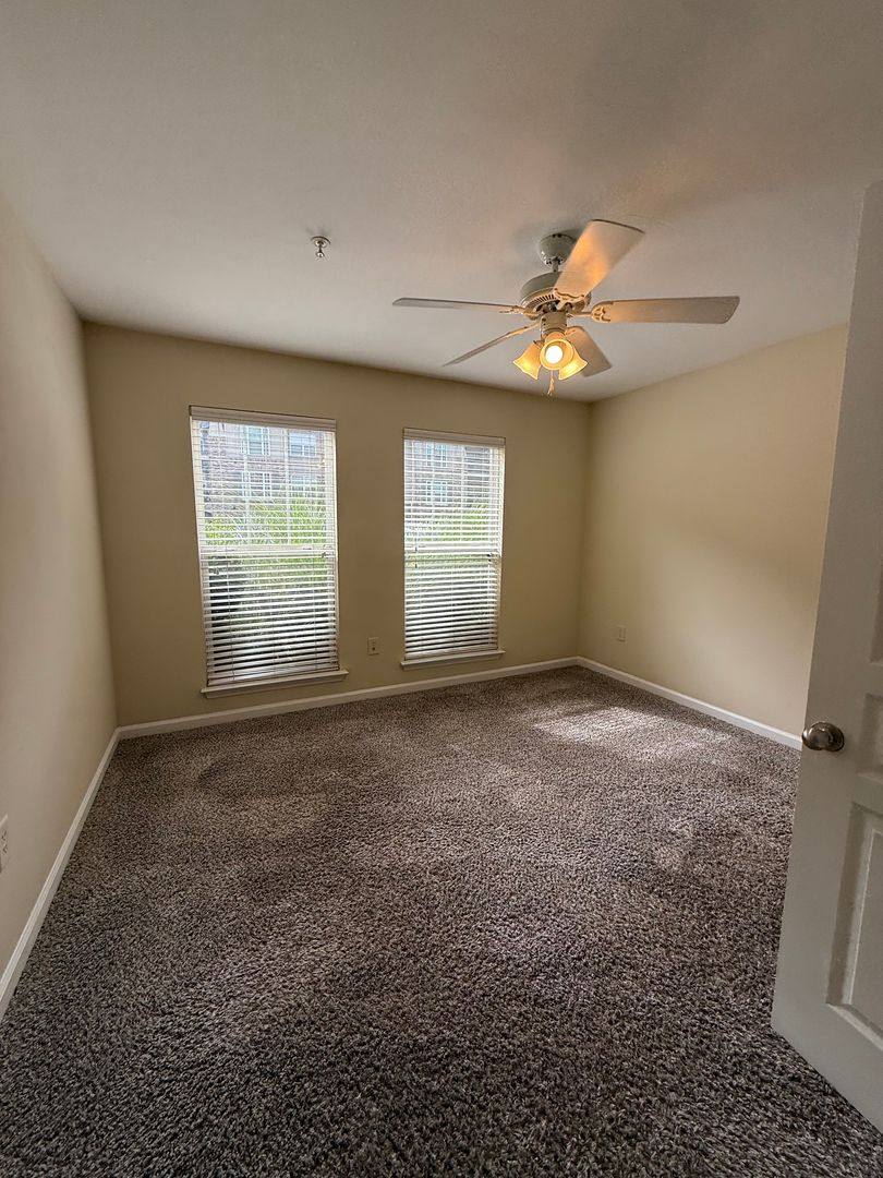 Apartment for rent at 3921 Cherokee Woods Way, Knoxville, TN 37920