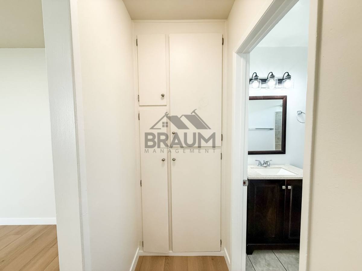 Apartment for rent at 5611 Fulcher Ave, North Hollywood, CA 91601