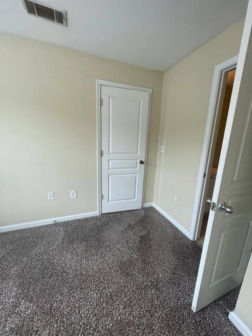 Apartment for rent at 3704 Spruce Ridge Way, Knoxville, TN 37920
